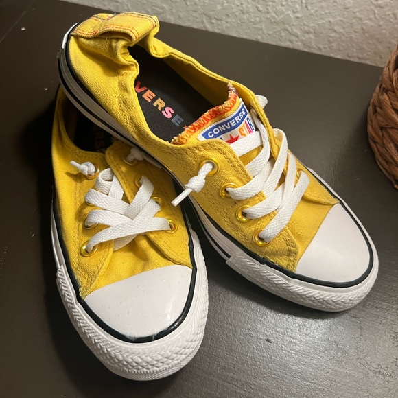 Converse Shoreline Chucks Yellow Elastic Heel Slip On Sneakers 7 - Picture 1 of 4